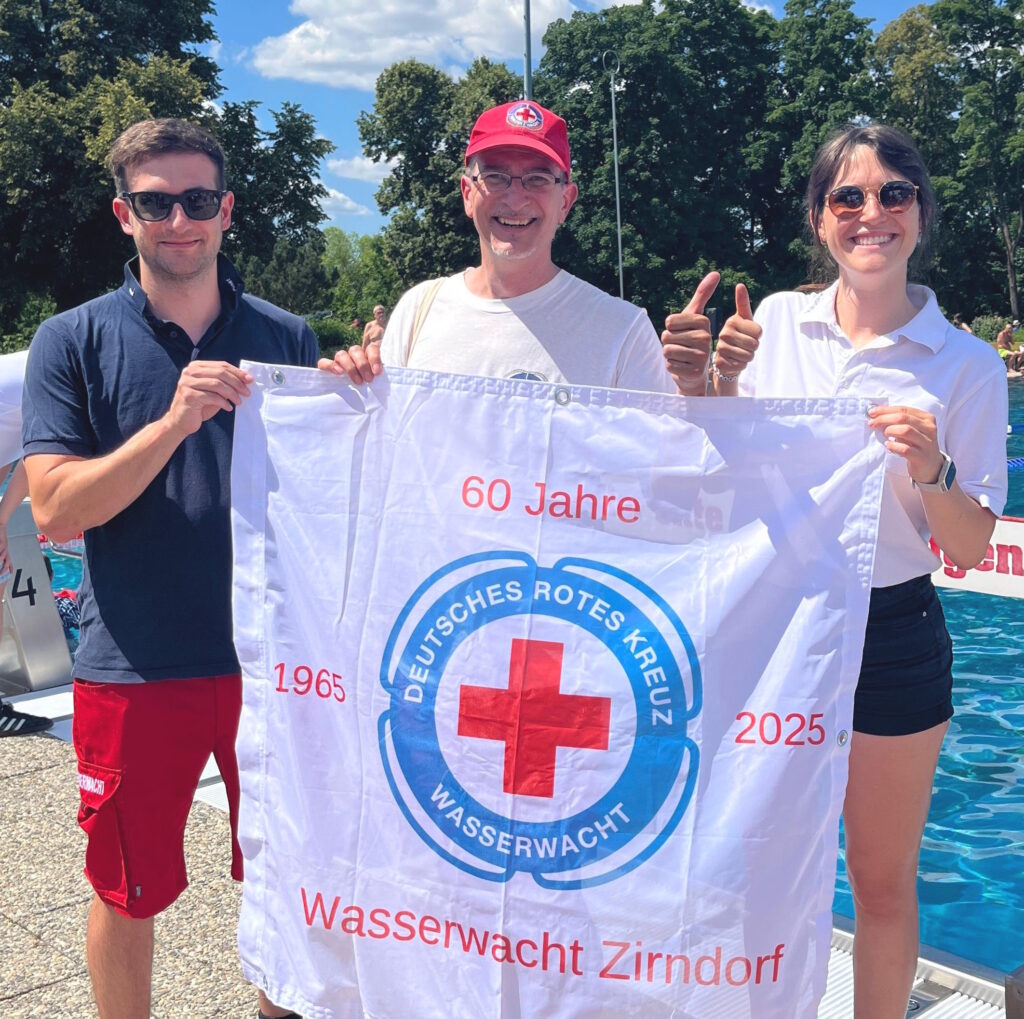 Aktive der Wasserwacht mit Fahme